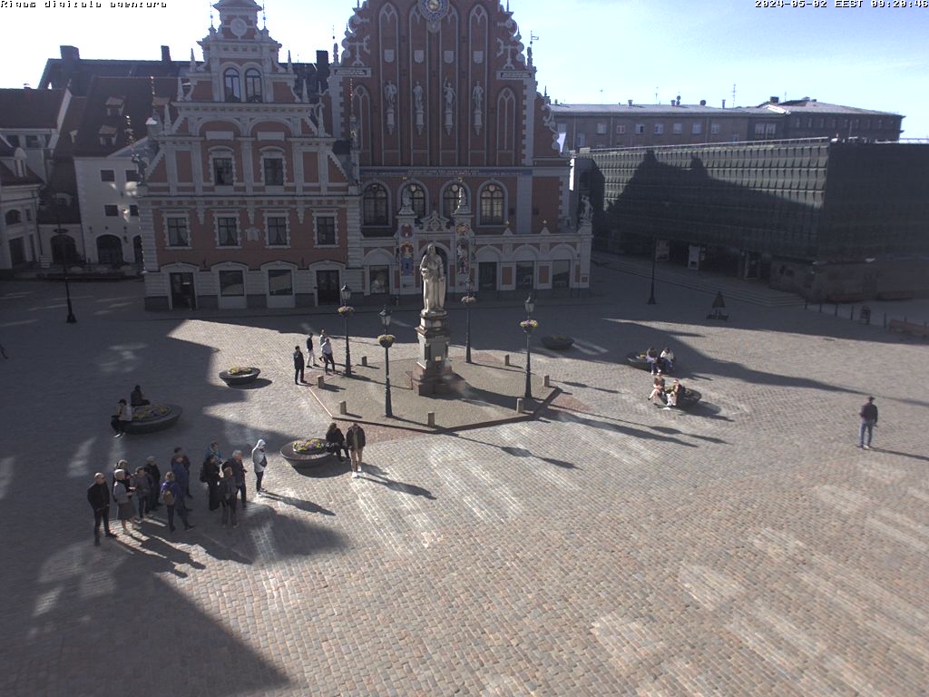 Webcam shows Riga Town Hall Square